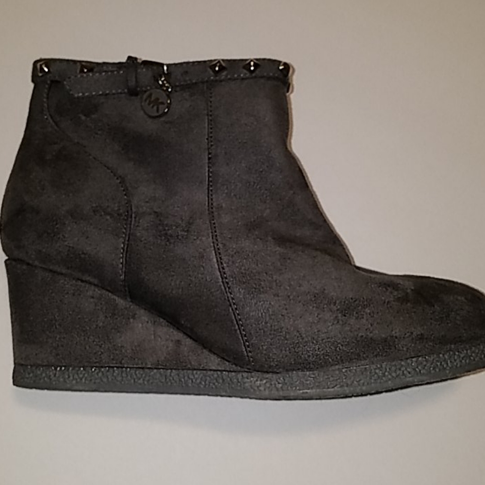 MICHAEL KORS ANKLE BOOTS - Picture 3 of 11